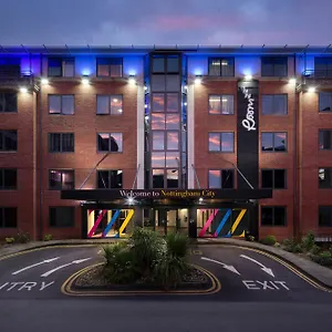 Roomzzz Apart-hotel